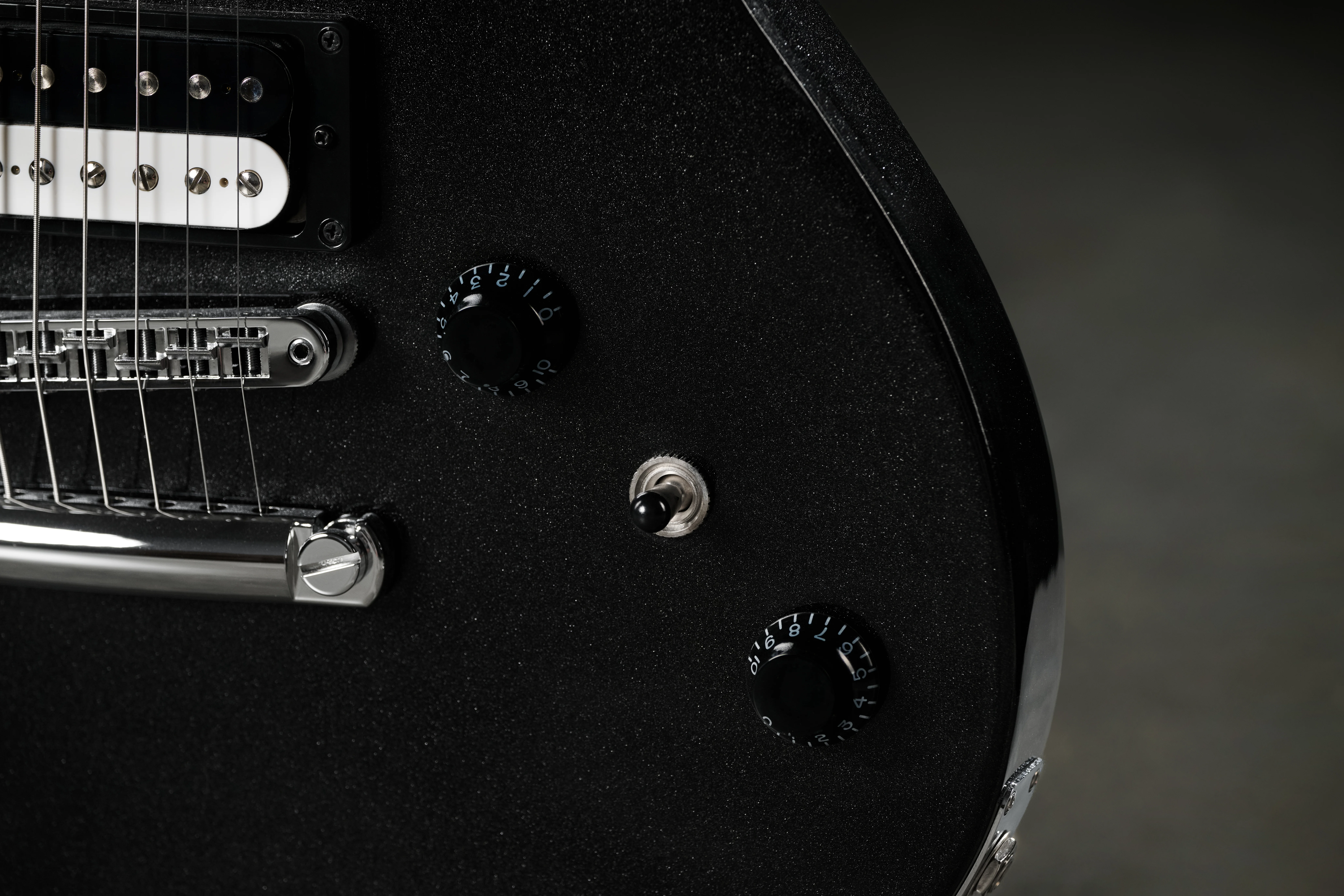 Victory Baritone Graphite Metallic  E-Gitarre